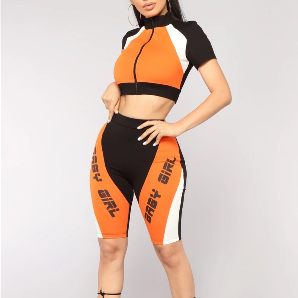 2 piece  crop jacket and biker shorts
